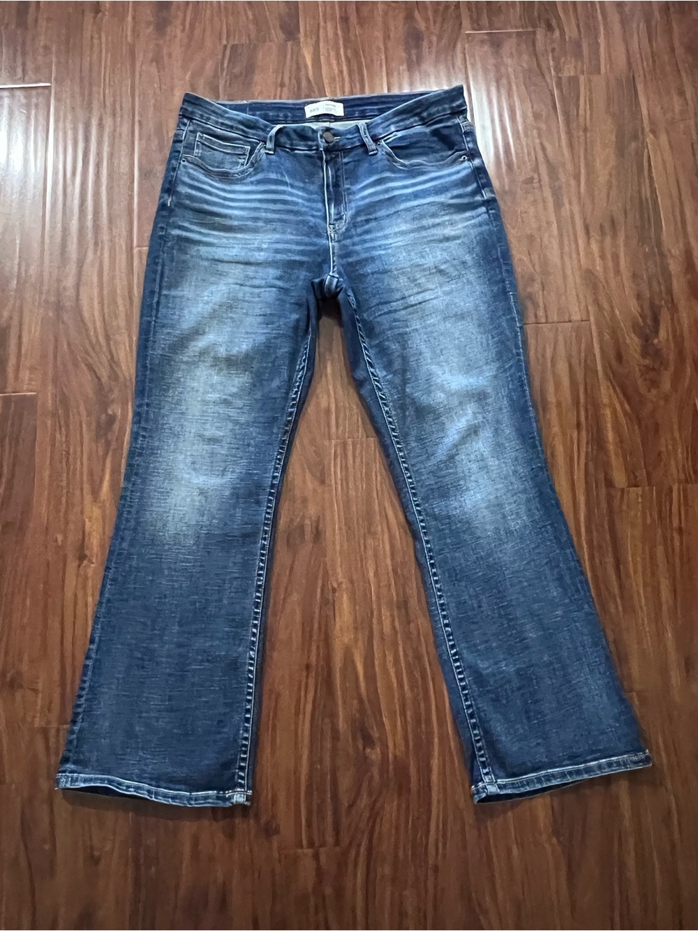 BKE Payton Universal Fit Midrise Bootcut Jeans Mens size 32 x 29 1/2